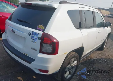 2016 Jeep Compass Latitude из США, поврежденный, VIN 1C4NJDEB7GD762510